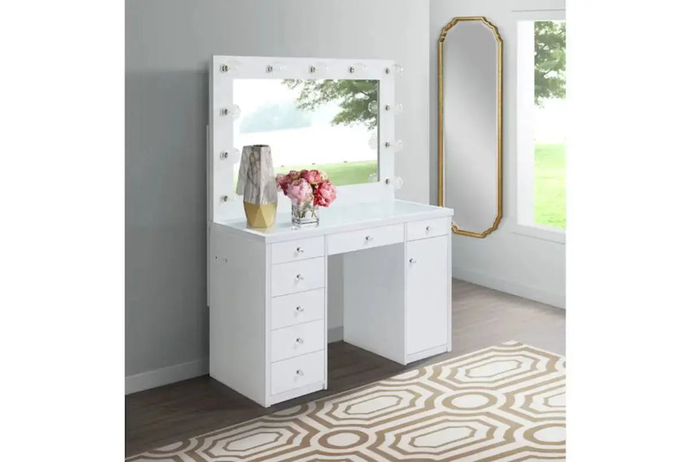 Amia_Vanity_Mirror_Styled_AMIA00000_ee0b0e9b-06de-4e1f-96c5-e37c875af607
