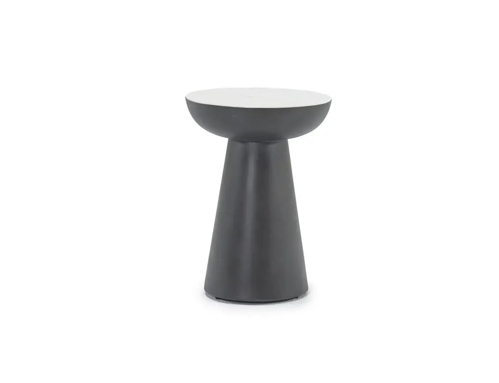 Circularity_Round_End_Table_960312681