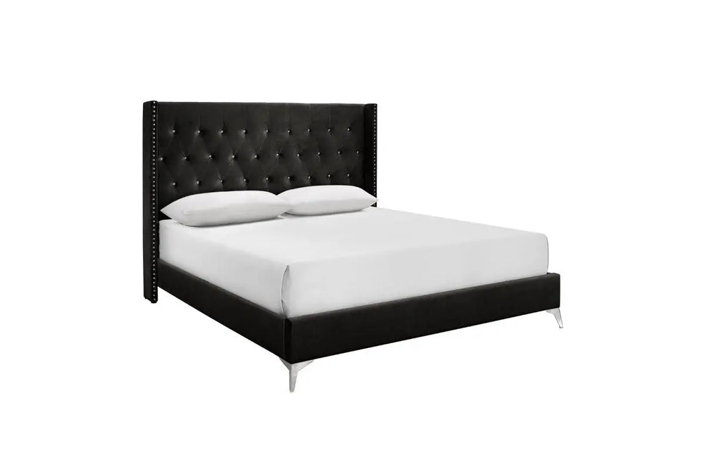 Huxley_Panel_Bed_Black_Queen_Angled_HUXLEY000
