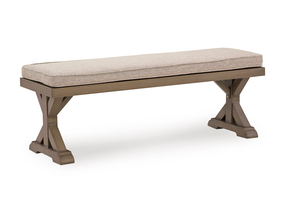 Laguna_Heights_Bench_ANGLE_SW_406061731