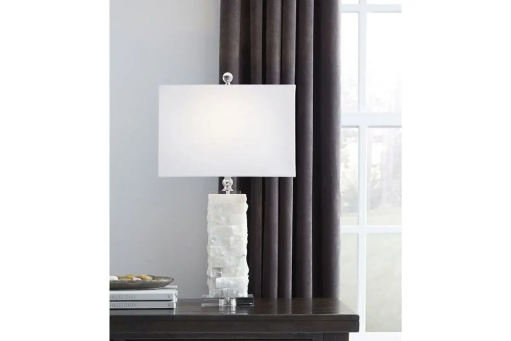 Malise_Table_Lampv2_512637325
