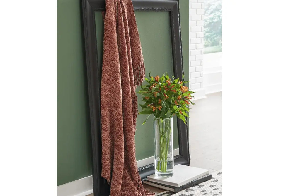 Tamish_Blanket_in_Rust_Styled_722633085