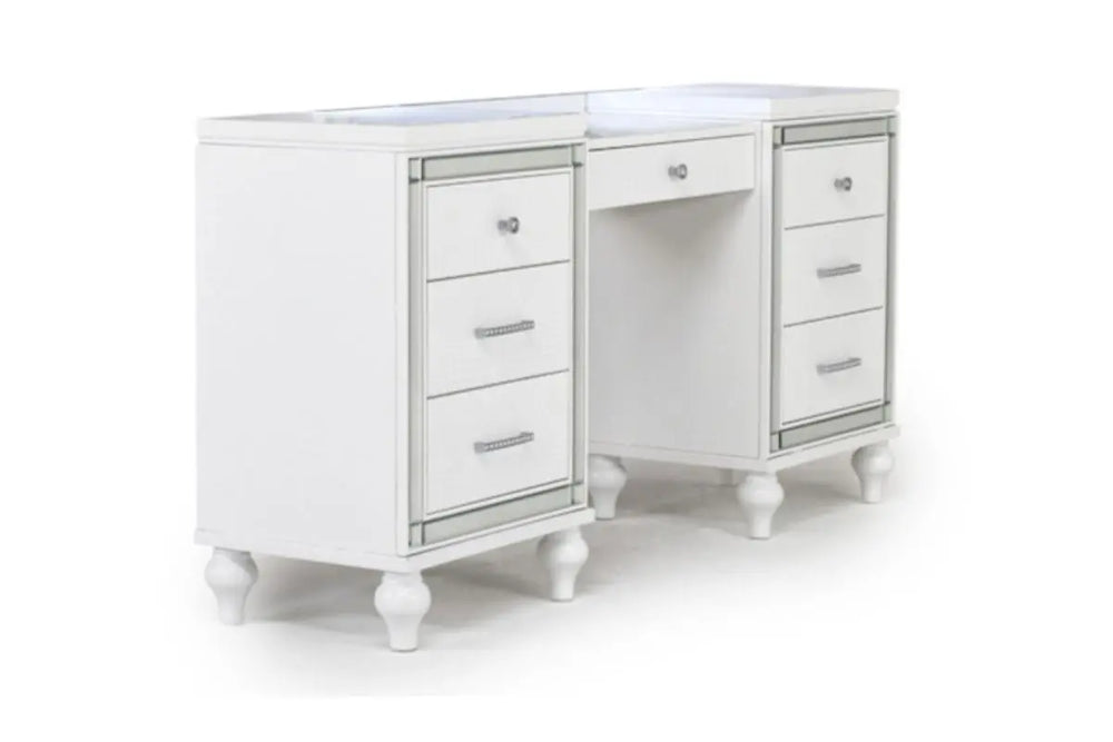 Valentino_Vanity_White_Angle_569359034