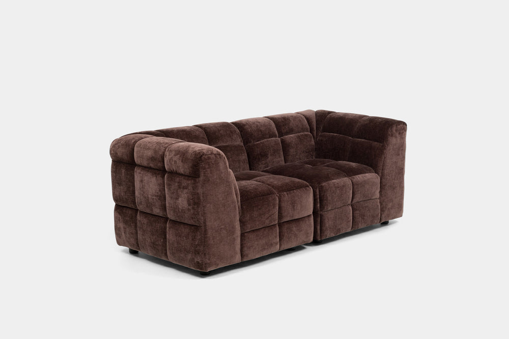 Valmont_Love_in_Burgundy_Profile_VALMNT003